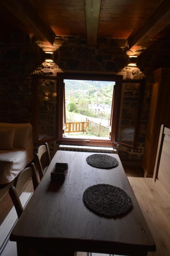 Hotel Rural El Porton De Murillo Broto Exterior photo