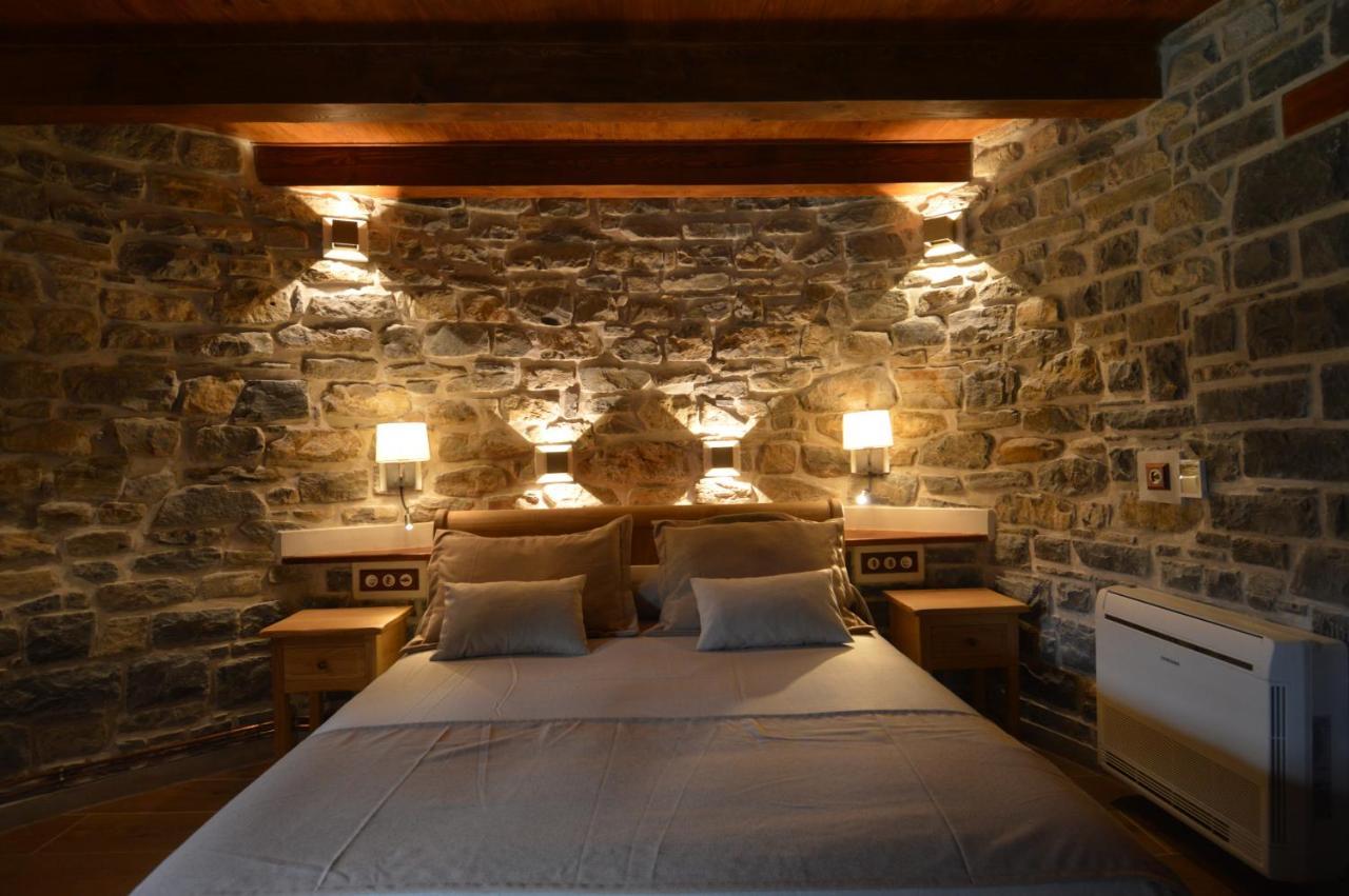 Hotel Rural El Porton De Murillo Broto Exterior photo