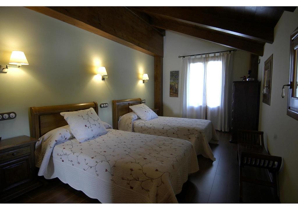 Hotel Rural El Porton De Murillo Broto Room photo