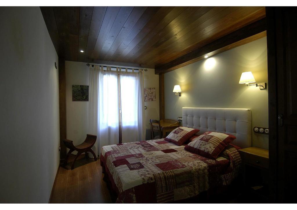 Hotel Rural El Porton De Murillo Broto Room photo